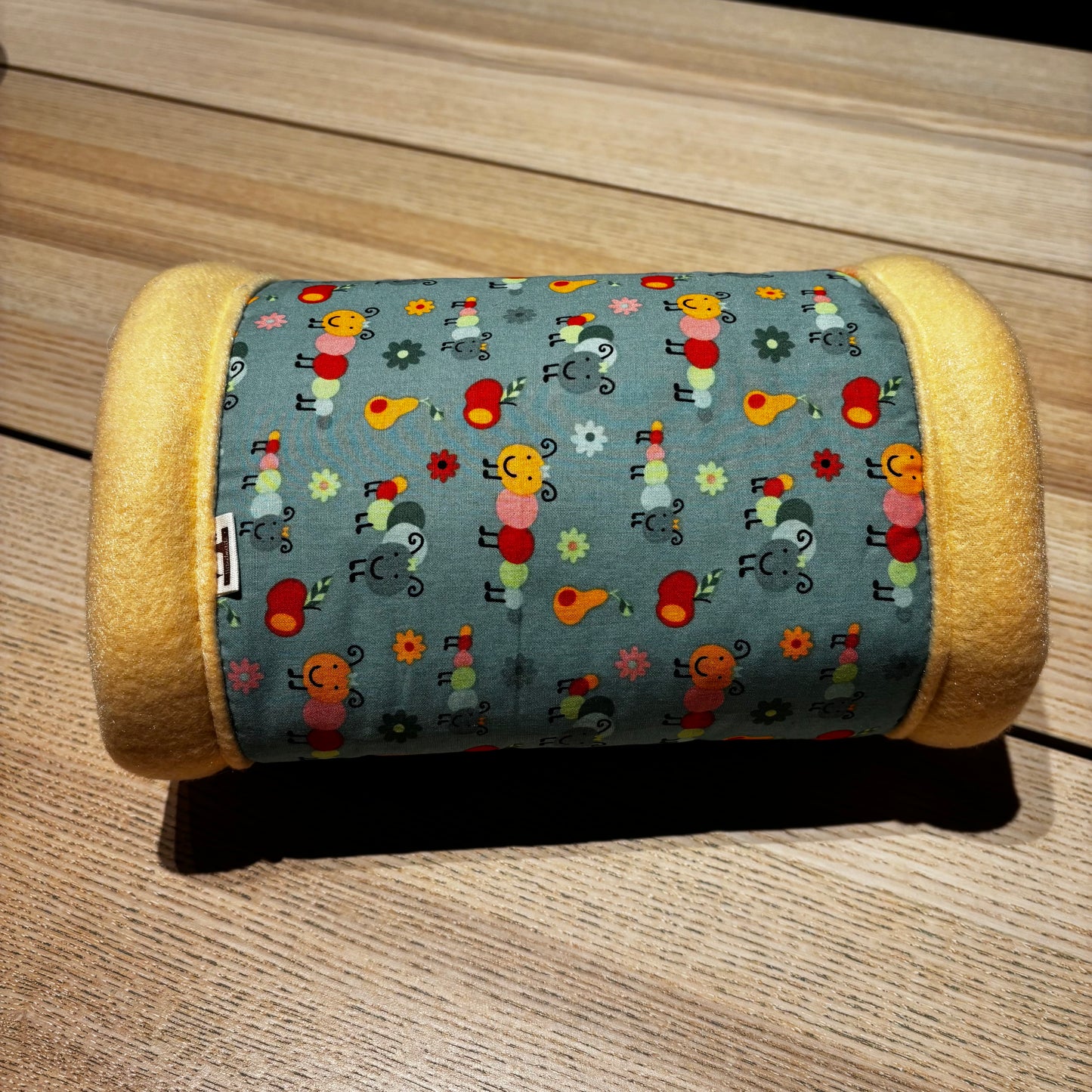 Kuschelrolle Raupe Nimmersatt