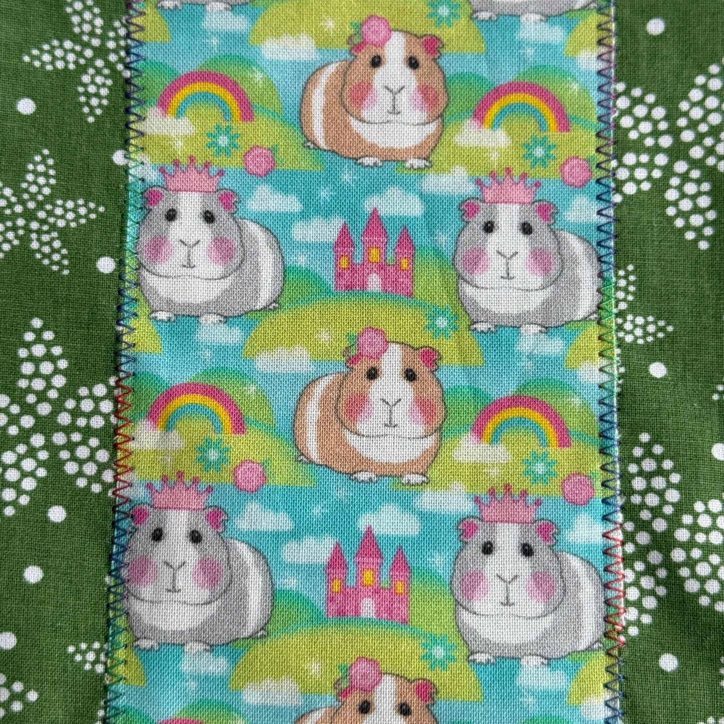Täschchen mit Reißverschluss Meerschwein 2 seitig grün