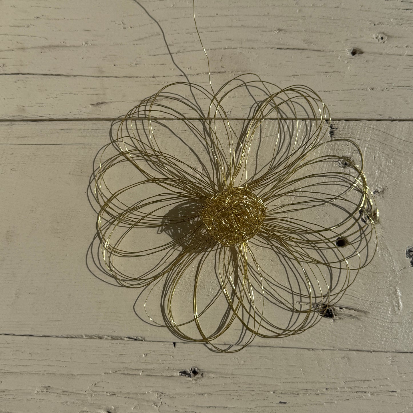 Drahtblüte zum hängen gold