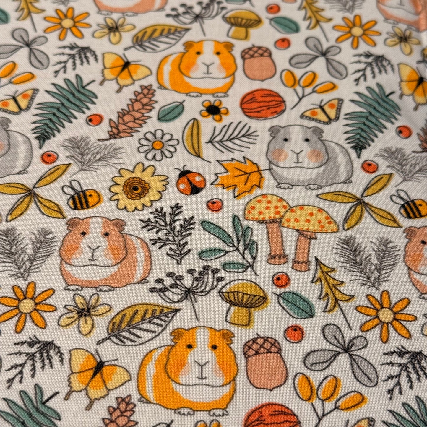 Handgenähte Hängematte für Meerschweinchen - Modell Meerschwein Herbst, Blätter,Pilze -Stoff orange