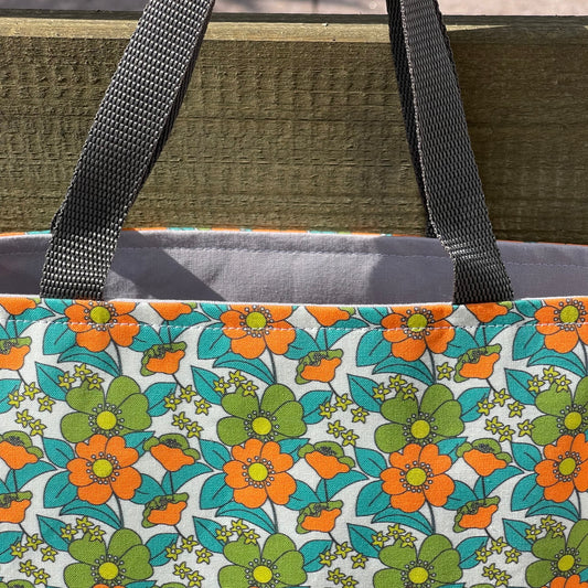 Lieblingstasche 70‘s Blumen orange