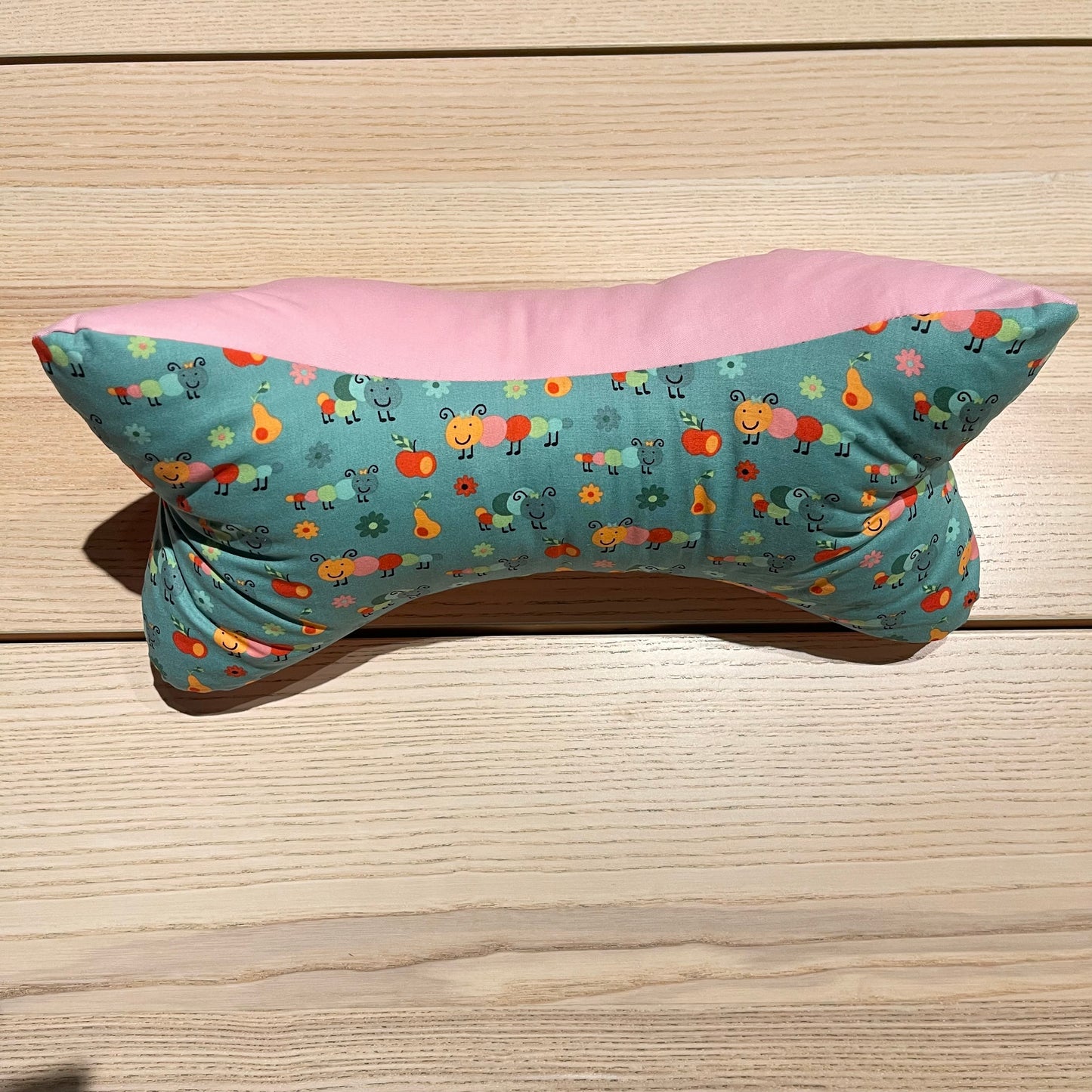Leseknochen Raupe Nimmersatt