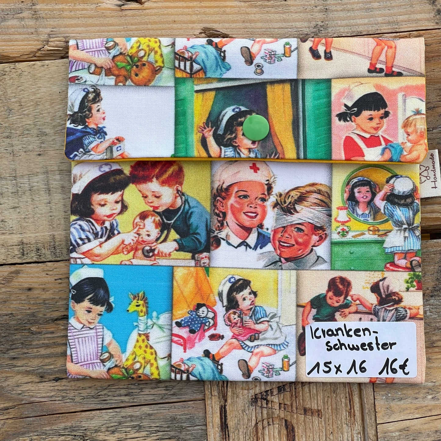 Täschchen mit Druckknopf Retro