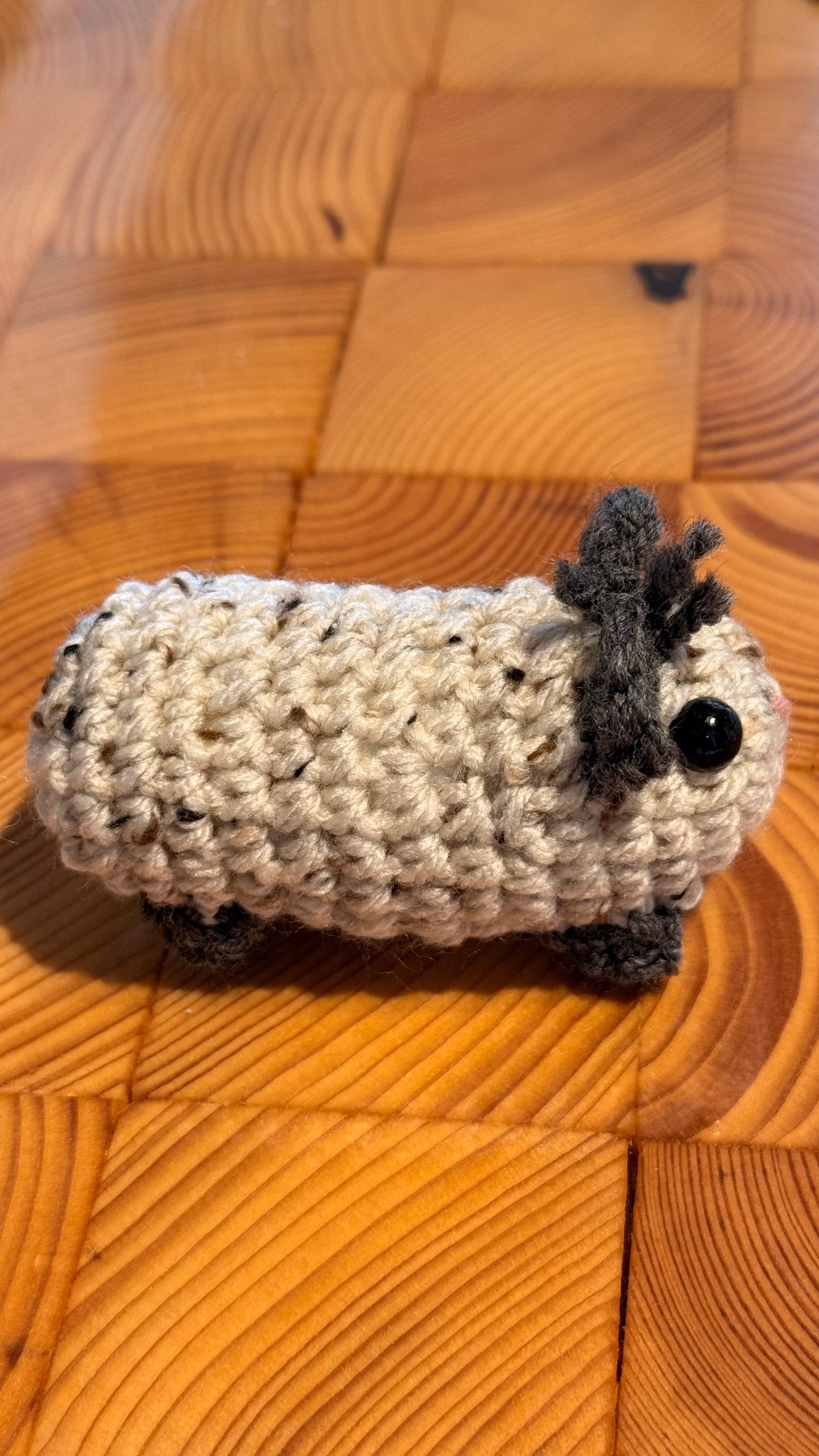 Gehäkeltes Meerschweinchen creme gescheckt  | Amigurumi Handarbeit 