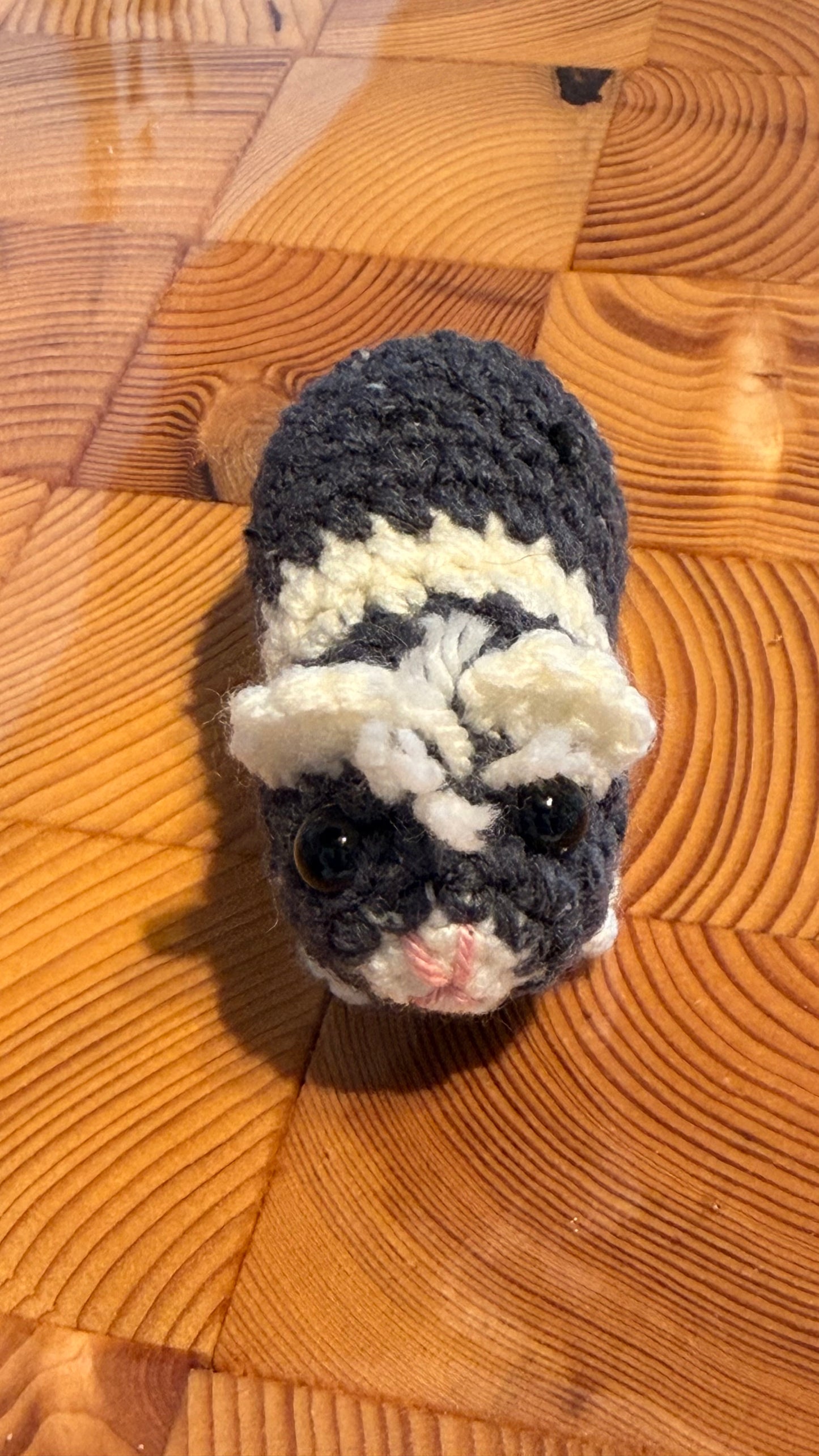 Gehäkeltes Meerschweinchen dunkelgrau-beige | Amigurumi Handarbeit 