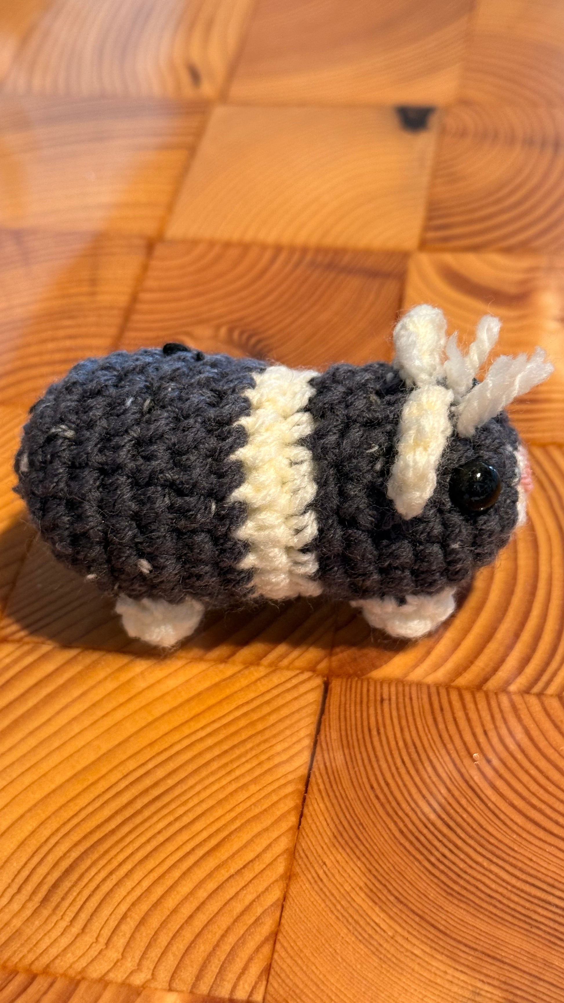 Gehäkeltes Meerschweinchen dunkelgrau-beige | Amigurumi Handarbeit 