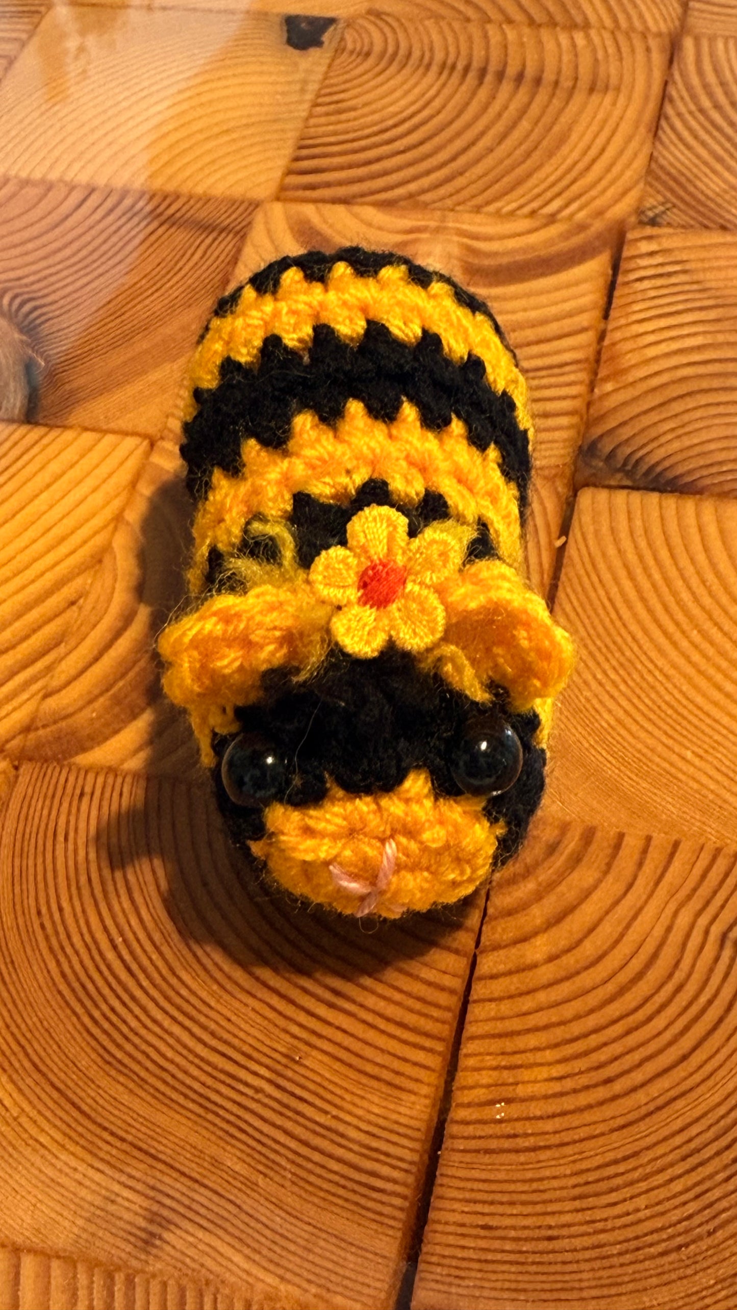 Gehäkeltes Meerschweinchen Biene Maja| Amigurumi Handarbeit