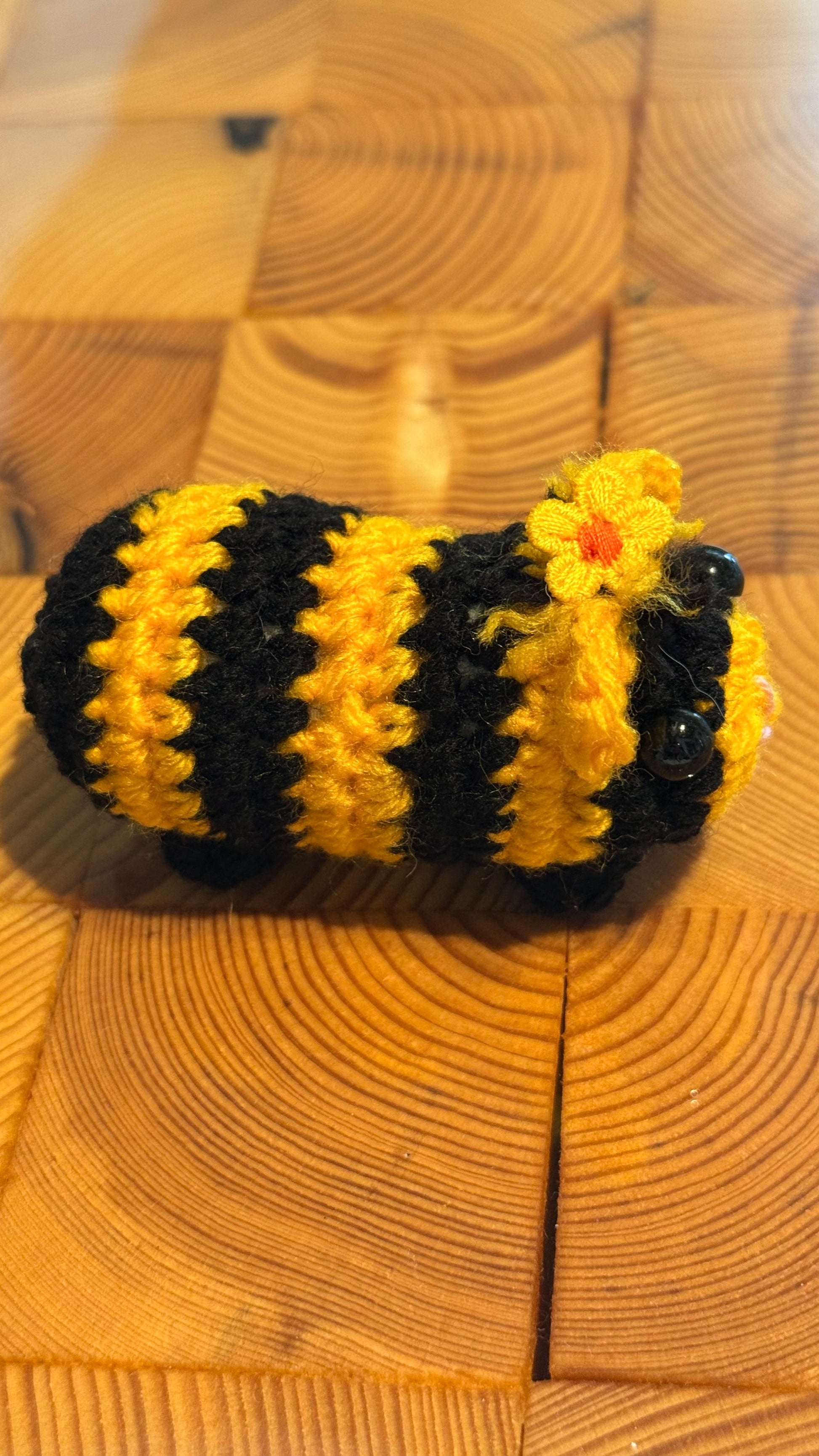 Gehäkeltes Meerschweinchen Biene Maja| Amigurumi Handarbeit