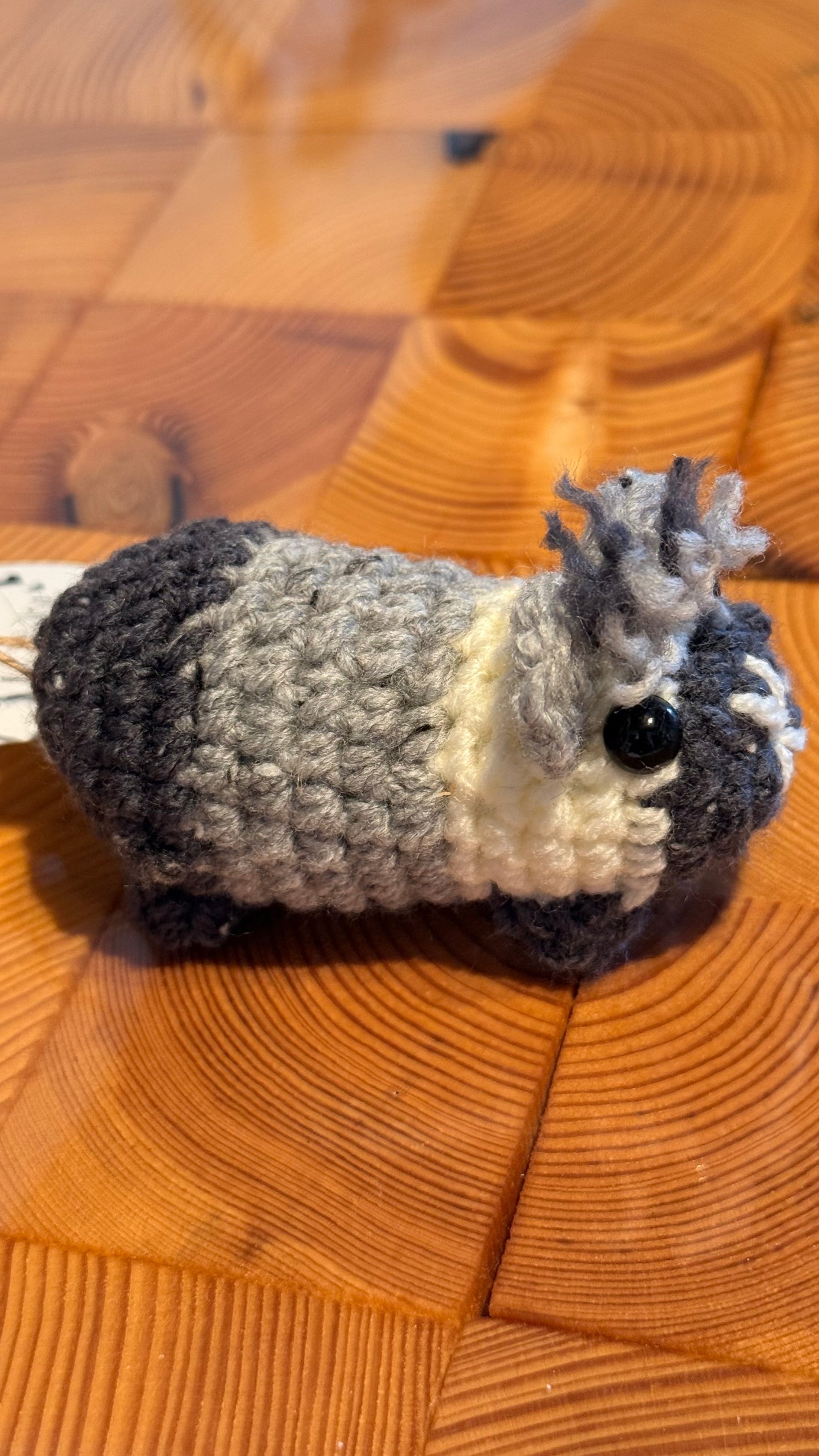 Gehäkeltes Meerschweinchen grau-dunkelgrau-beige | Amigurumi Handarbeit