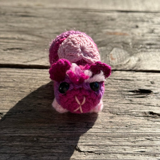 Meerschwein mit Herz lila-magenta