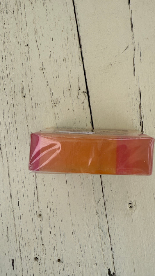 Bomb Cosmetics Stick it to the Mandarin Seife