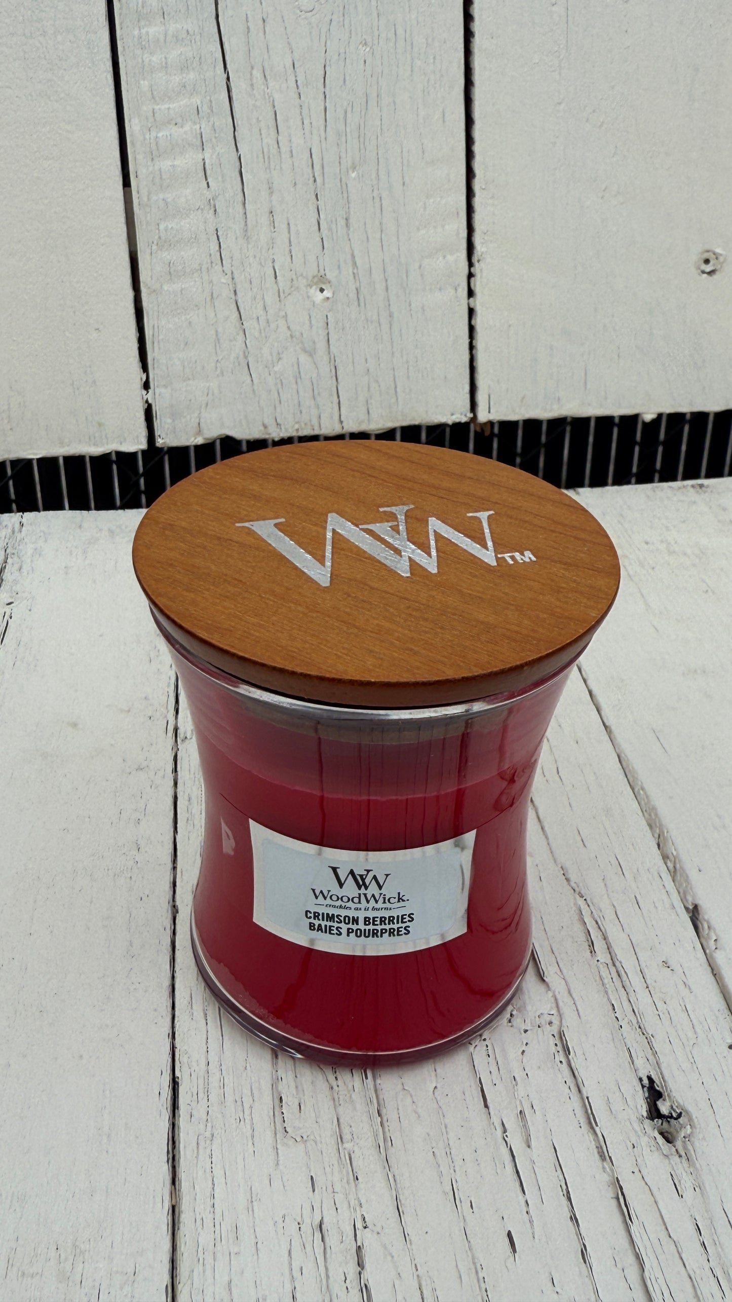 WoodWick Duftkerze Crimson Berries im kleinen Glas.