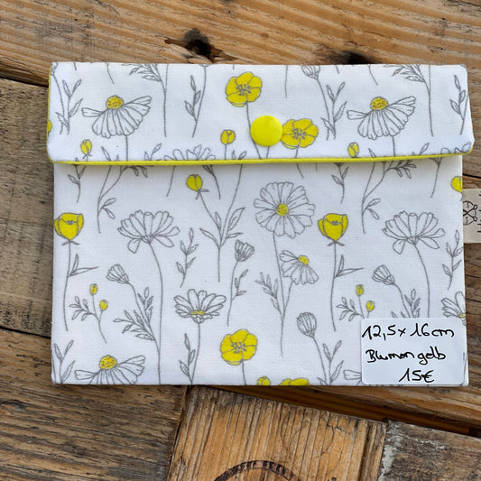 Täschchen mit Druckknopf Blümchen